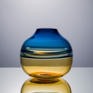 Glass vase