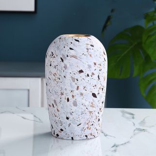 مزهرية سيراميك مستوحاة من التيرازو