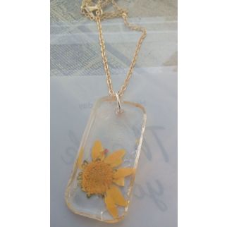 عقد بتلات زهر برتقالي