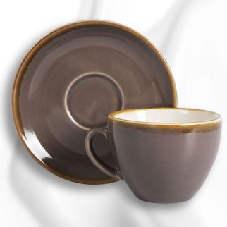 Ceramic coffee cups and saucers with a capacity of 320 ml.