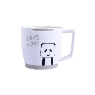 Animal-inspired Fashion Cup: This trendy cup showcases an animal motif, adding a touch of style to your drinkware collection, Grey Color