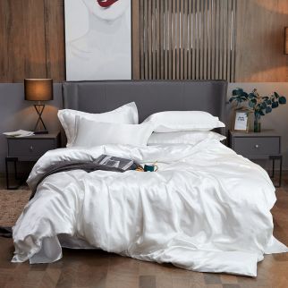 Microfiber Four-Piece Bedding Set: Includes 1 Quilt Cover, 1 Flat Sheet, and 2 Pillowcases for a 2m Bed (220*240cm) Style 6