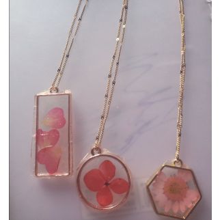 Rose necklace